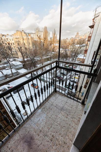 Apartment Arena City 911 Kyiv Exterior photo