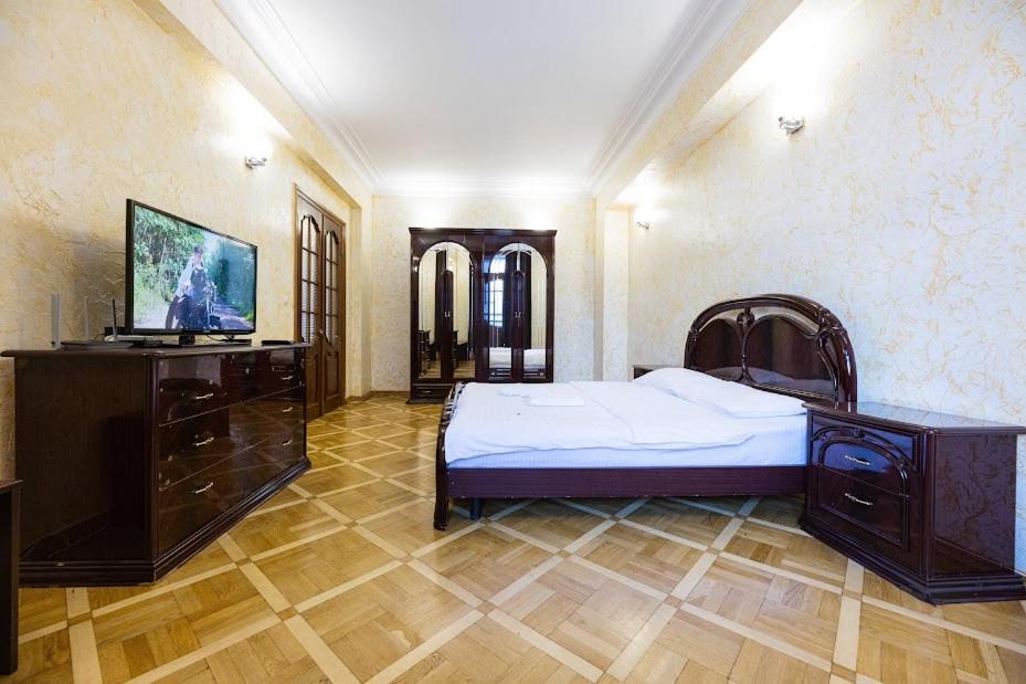 Apartment Arena City 911 Kyiv Exterior photo