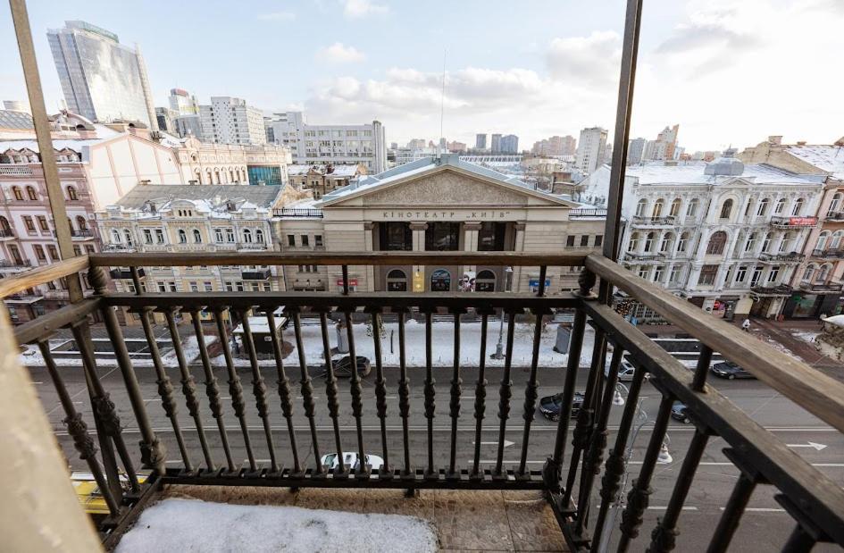 Apartment Arena City 911 Kyiv Exterior photo