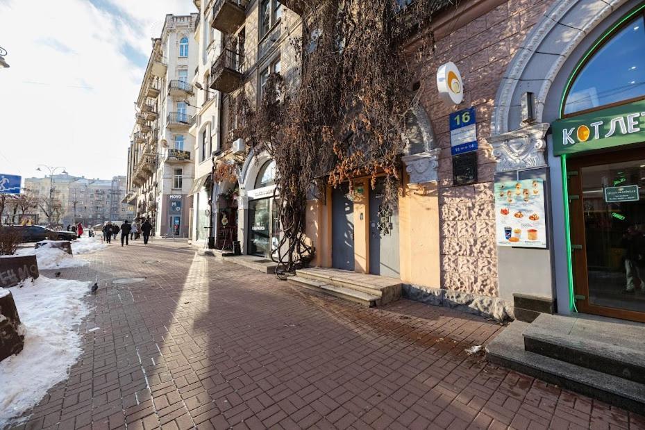 Apartment Arena City 911 Kyiv Exterior photo